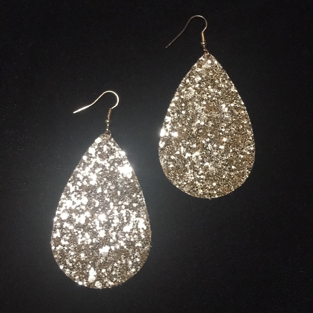 🔥Brand new beautifulGold water drop sparkles